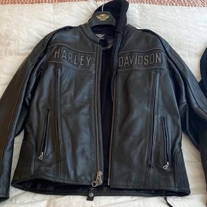 Harley Davison Leather Jacket with vest hooded liner zip up